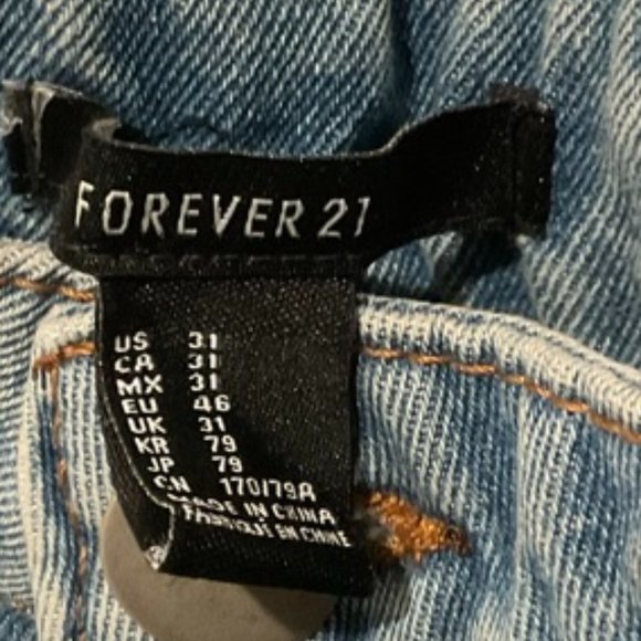 High Rise Distressed Denim - Picture 4 of 4